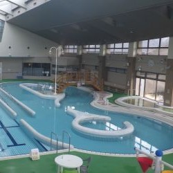 温水プール